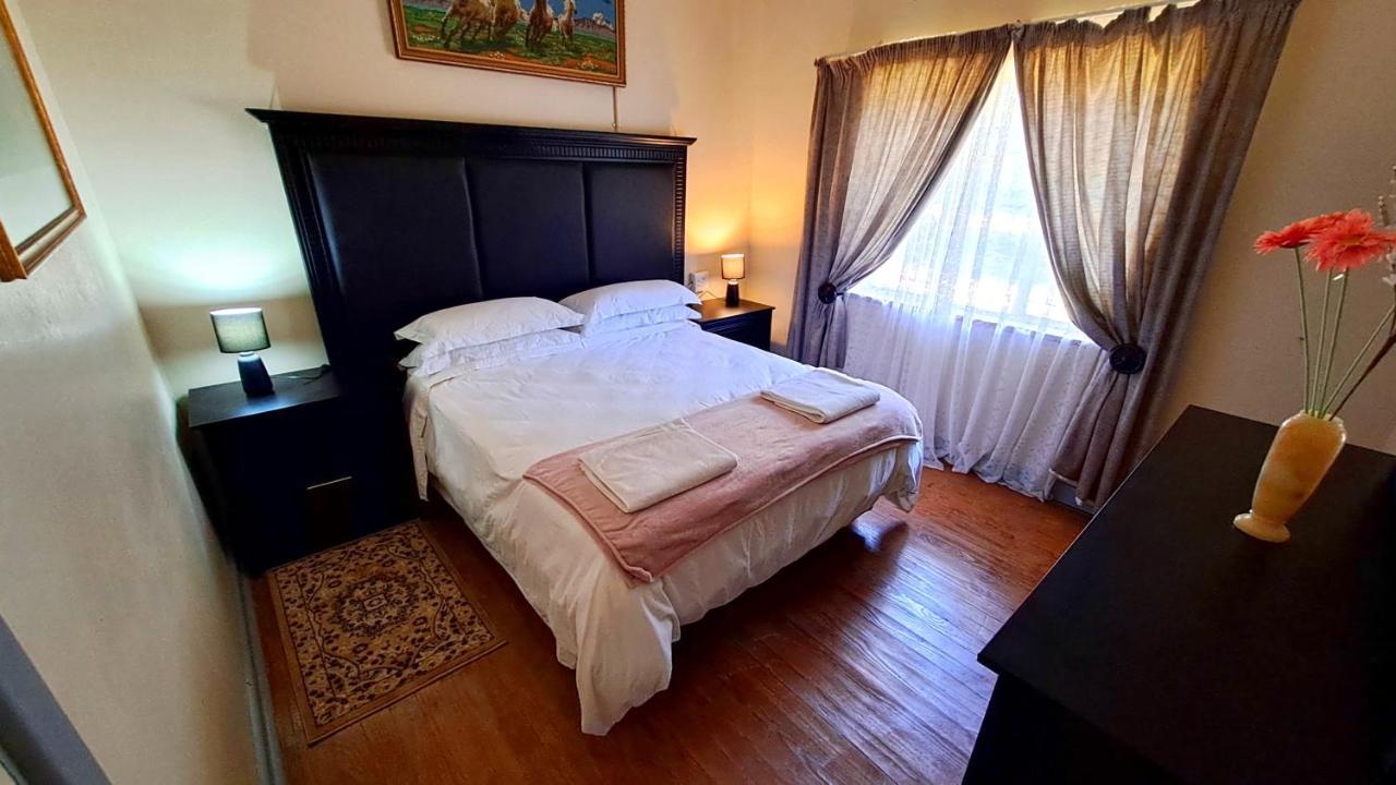 Pine Forest Cottage 萨比 外观 照片